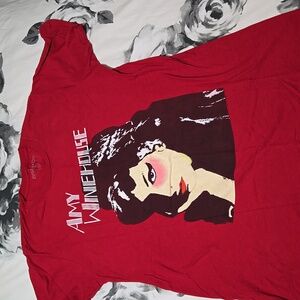 Amy Winehouse tee shirt